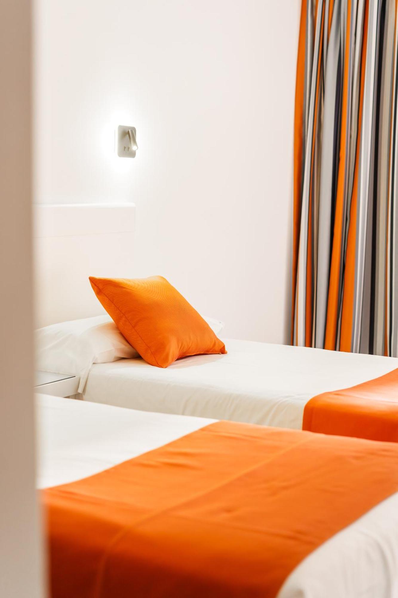 Marina Resort Benidorm - The Original Benidorm Vibe Εξωτερικό φωτογραφία