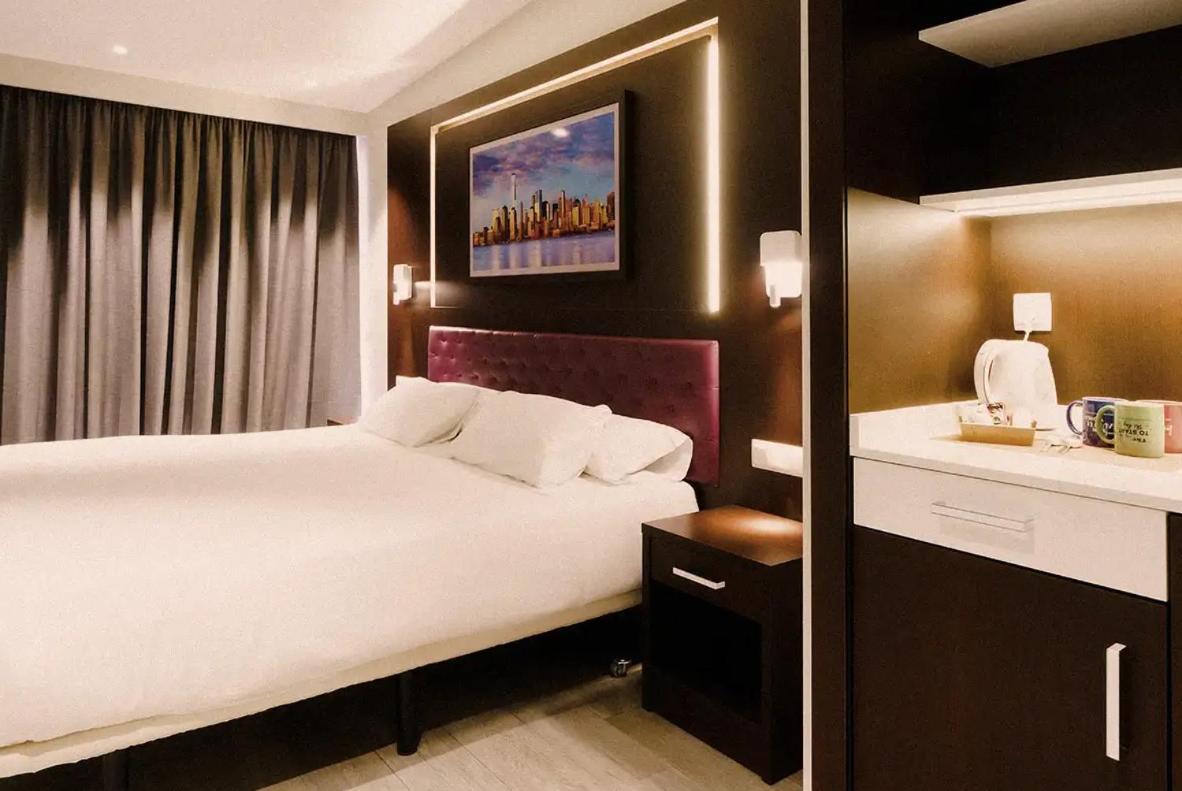Marina Resort Benidorm - The Original Benidorm Vibe Δωμάτιο φωτογραφία