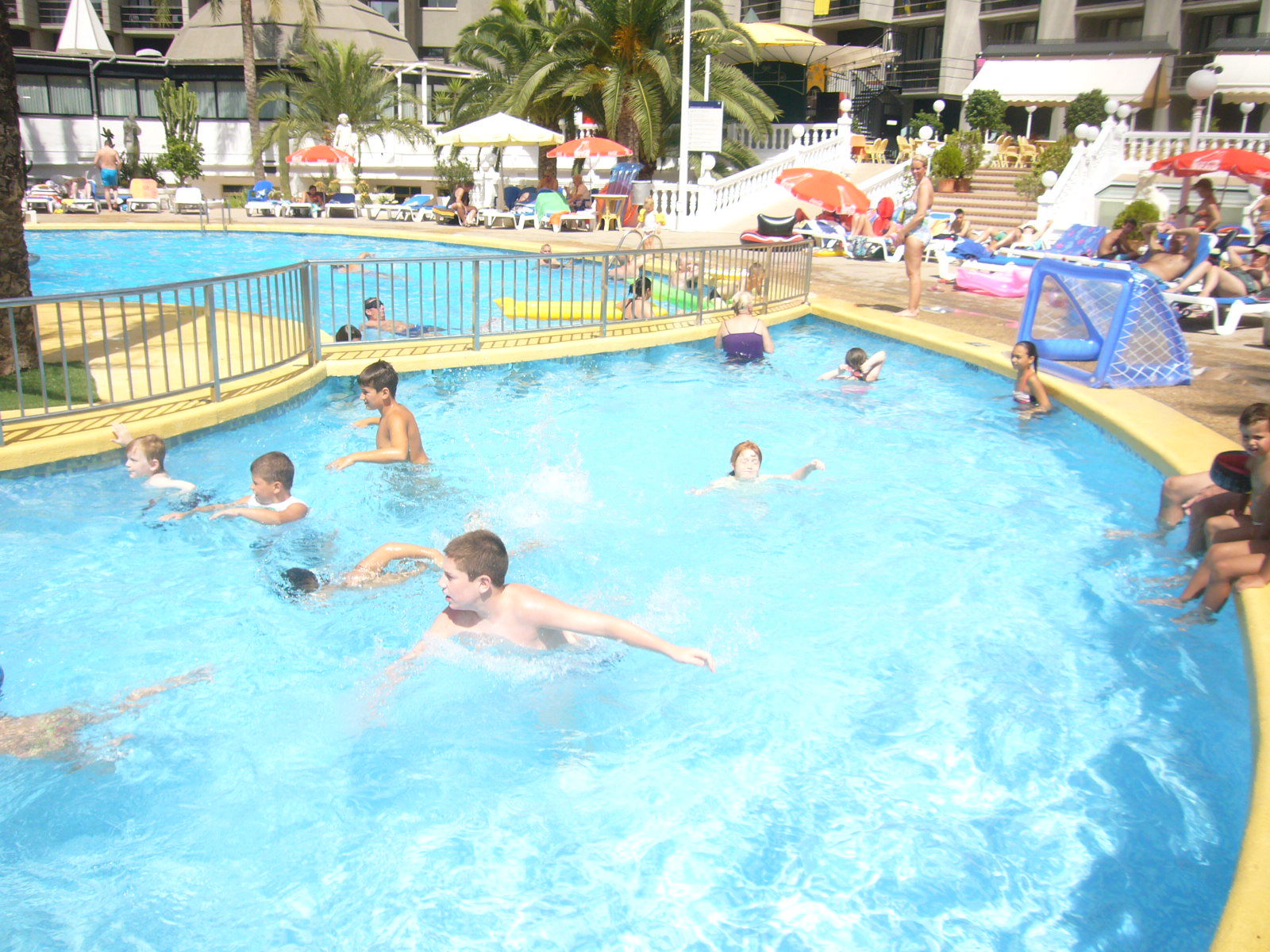 Marina Resort Benidorm - The Original Benidorm Vibe Εξωτερικό φωτογραφία