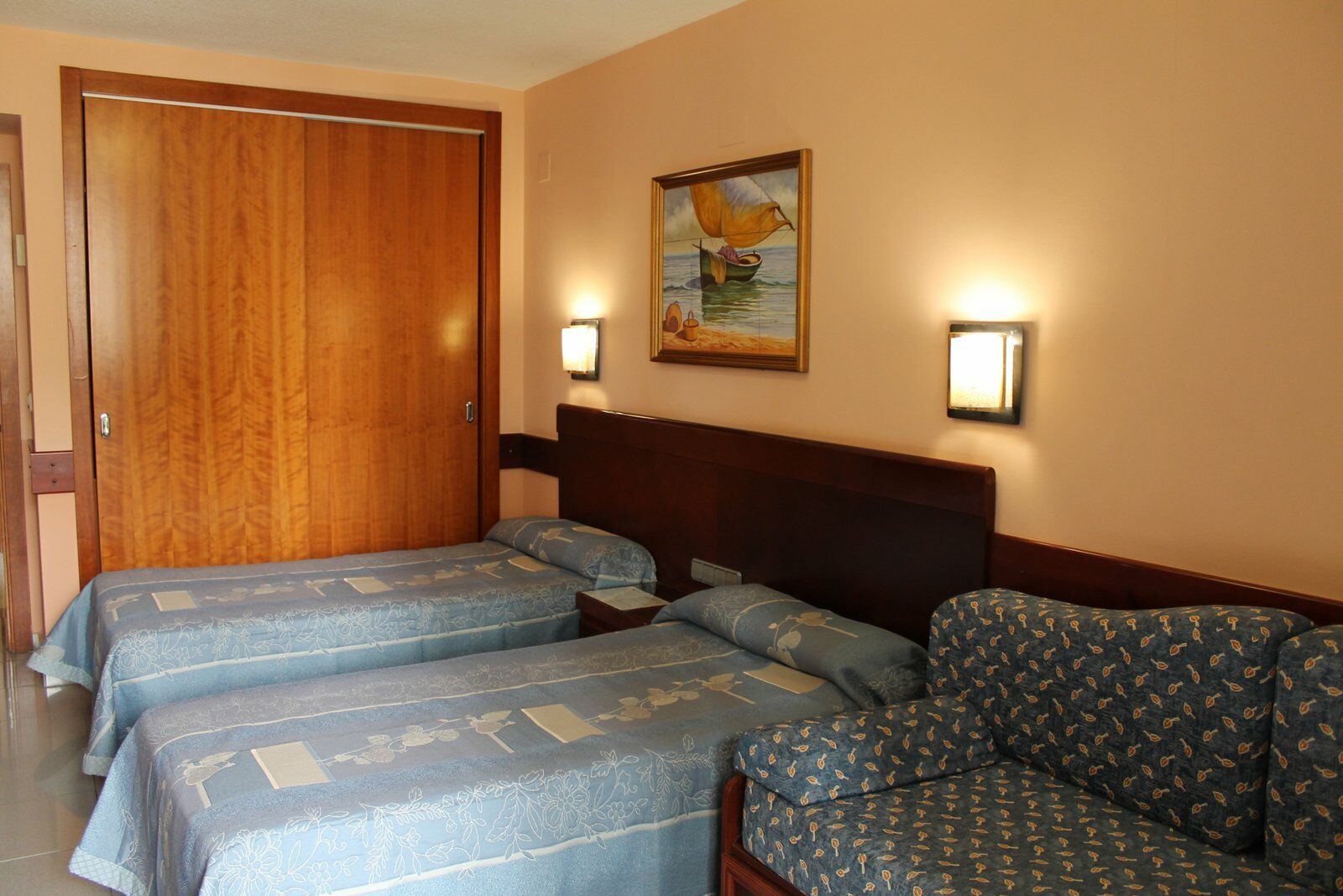 Marina Resort Benidorm - The Original Benidorm Vibe Εξωτερικό φωτογραφία